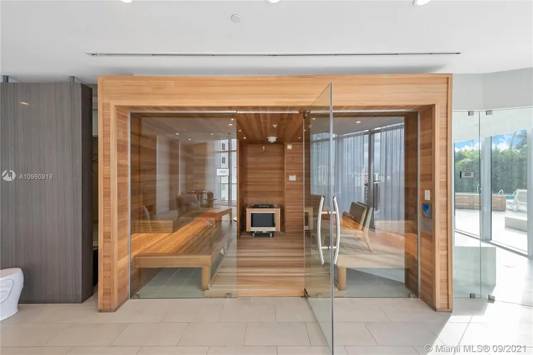 Aria on the Bay #5015 image #43