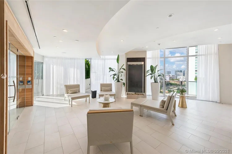 Aria on the Bay #5015 image #44