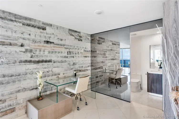 Aria on the Bay #5015 image #6