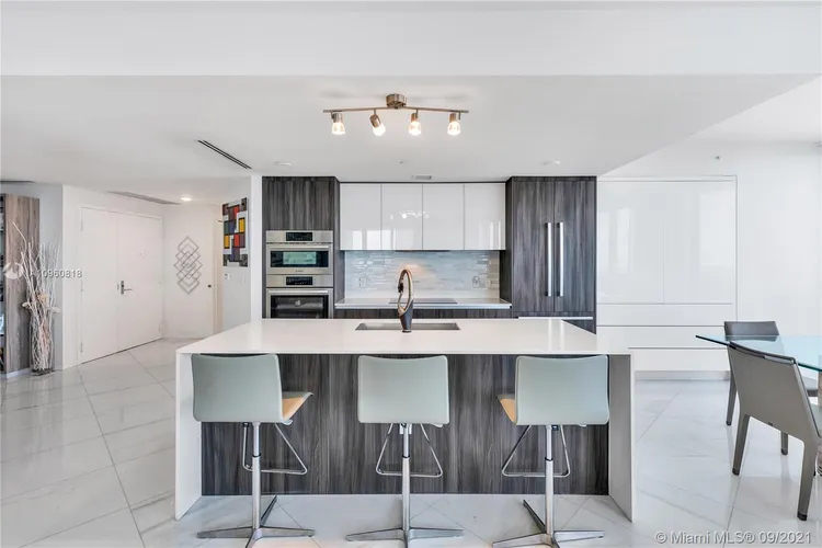 Aria on the Bay #5015 image #7