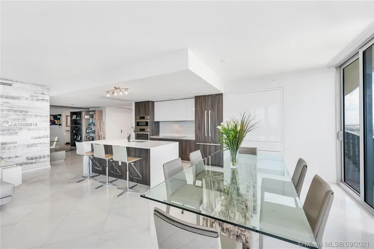 Aria on the Bay #5015 image #9