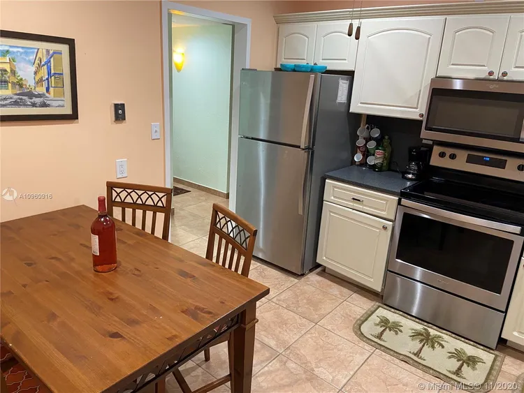 Sea Air Towers #L3 image #15