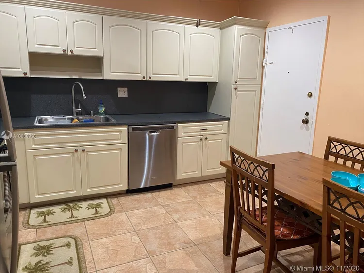 Sea Air Towers #L3 image #17