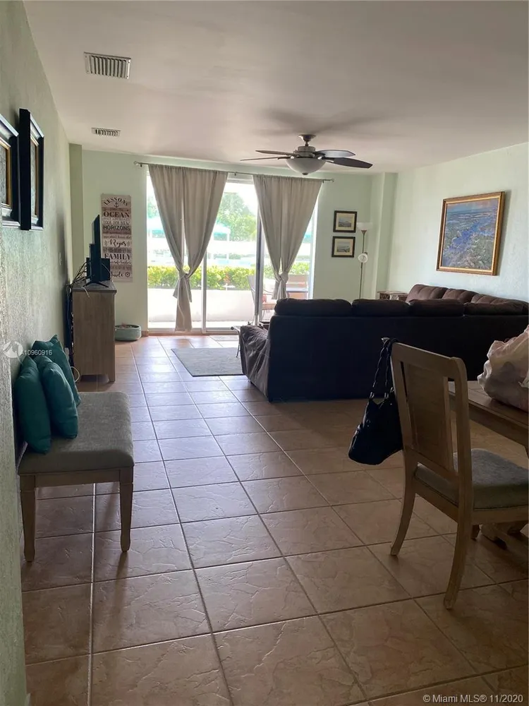 Sea Air Towers #L3 image #18