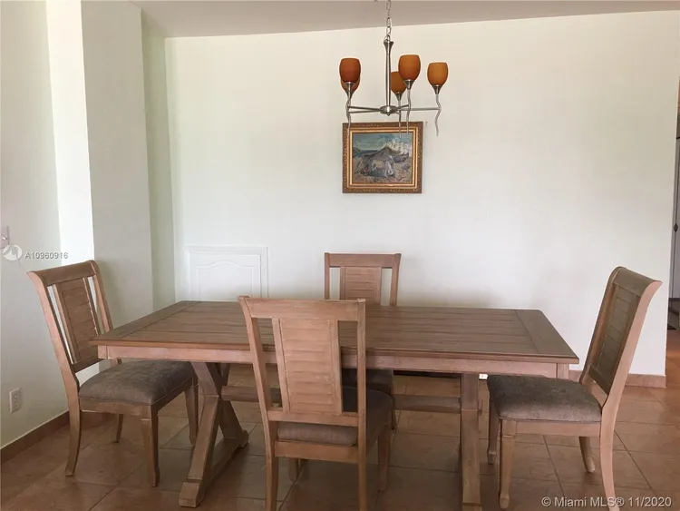 Sea Air Towers #L3 image #20