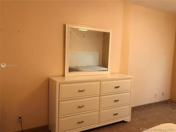 Sea Air Towers #L3 image #21