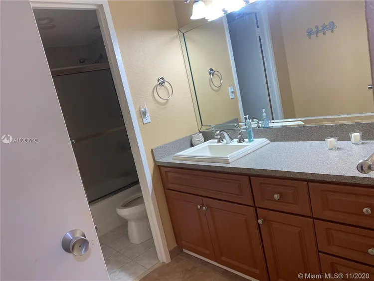 Sea Air Towers #L3 image #24