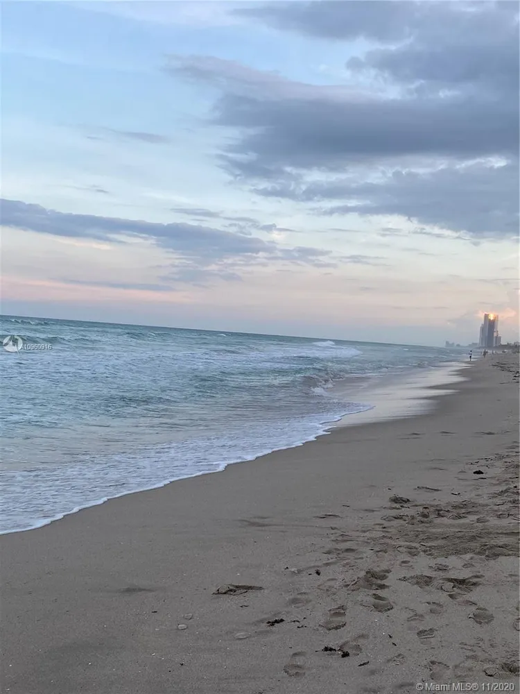 Sea Air Towers #L3 image #28