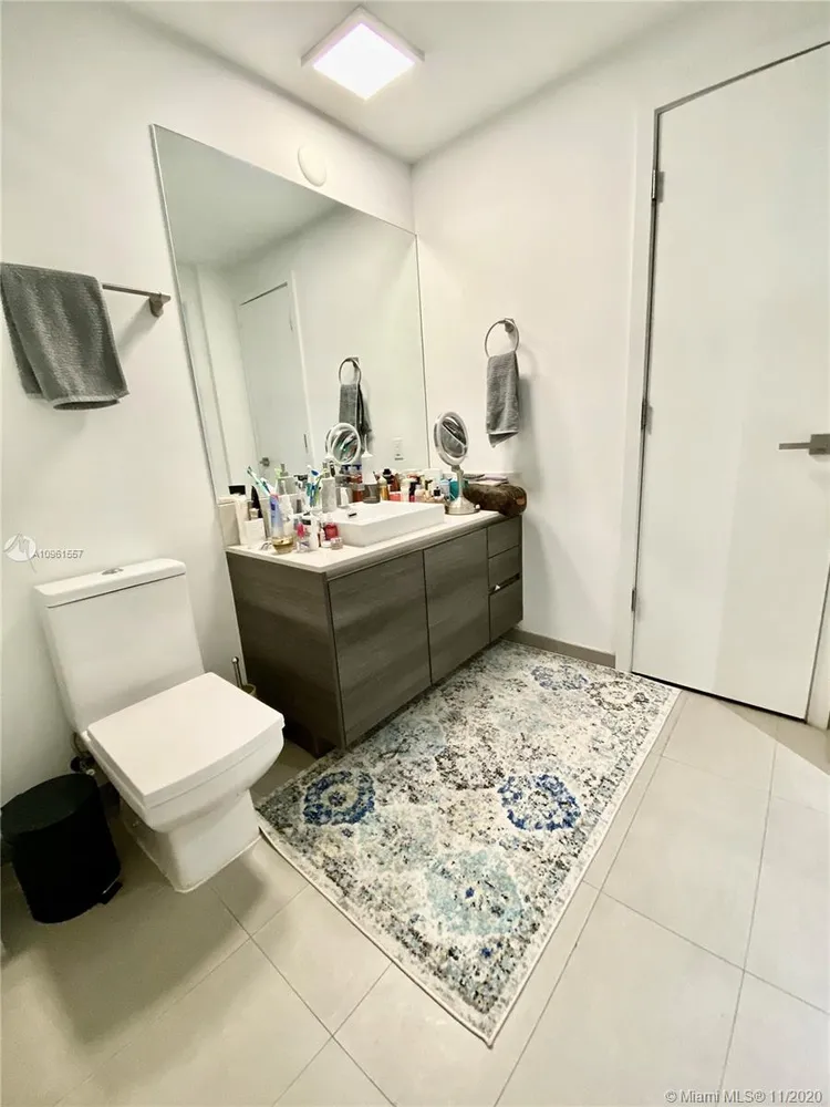 The Bond #1805 image #12