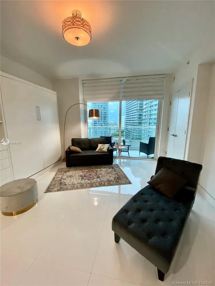 The Bond #1805 image #15