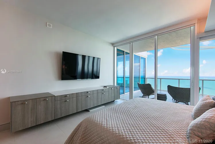 Continuum I South #3605 image #16