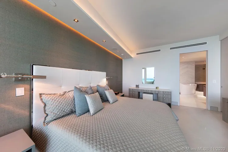 Continuum I South #3605 image #17