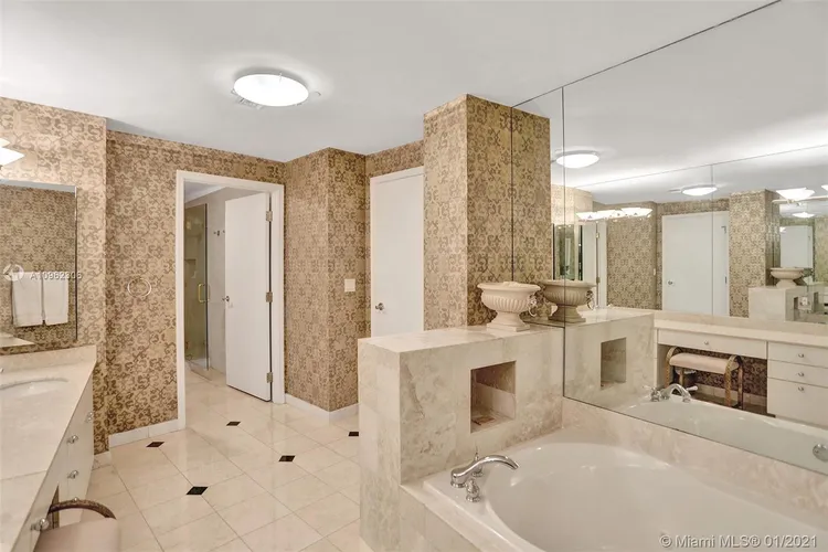 Majestic Tower #PH202 image #23