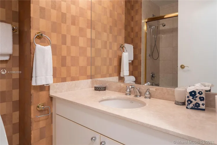 Majestic Tower #PH202 image #28