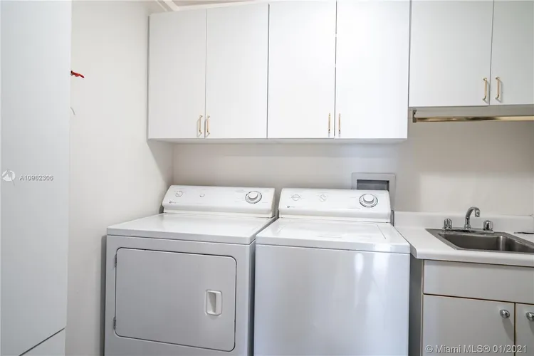 Majestic Tower #PH202 image #32