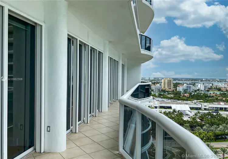 Majestic Tower #PH202 image #33