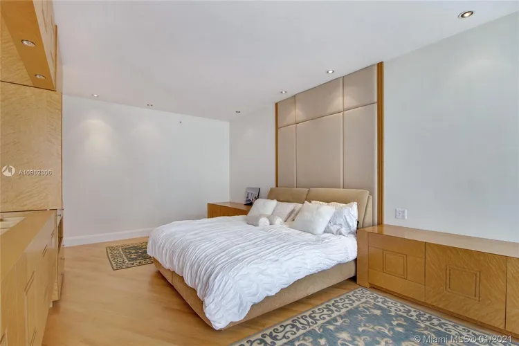 Majestic Tower #PH202 image #35