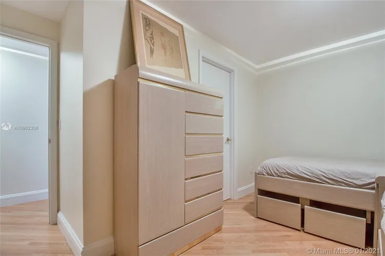 Majestic Tower #PH202 image #37