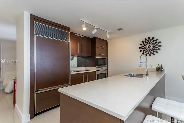 Icon Brickell I #4507 image #6