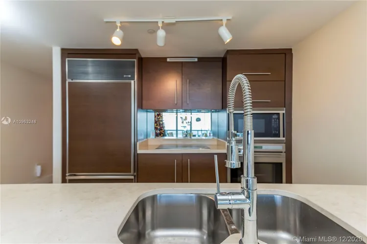 Icon Brickell I #4507 image #7