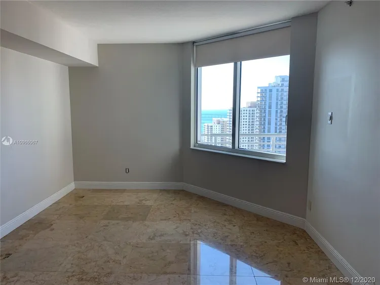 One Miami #3621 image #10