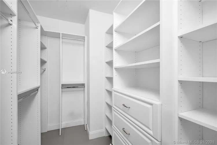 The Plaza of Bal Harbour #422 image #18