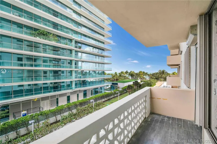 The Plaza of Bal Harbour #422 image #21