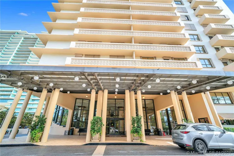 The Plaza of Bal Harbour #422 image #31