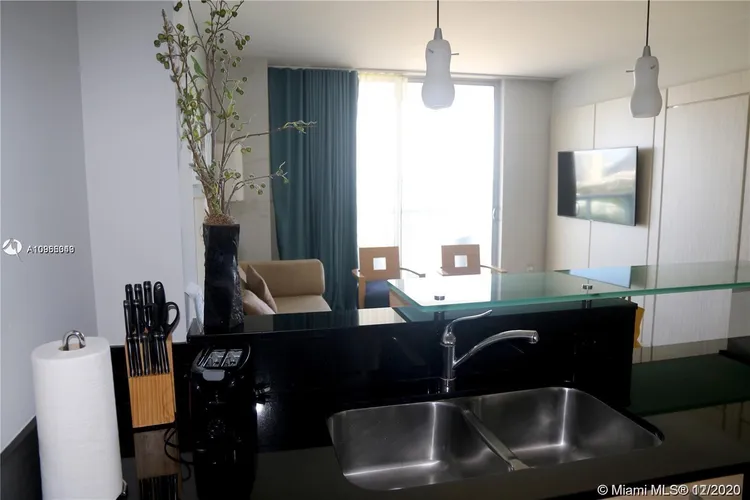 Marenas Resort #1404 image #15