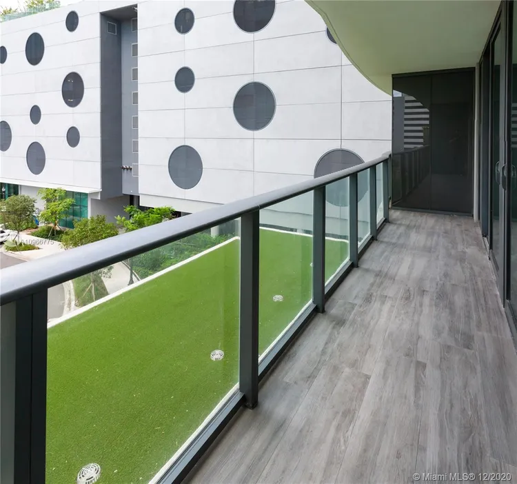 One Paraiso #403 image #21