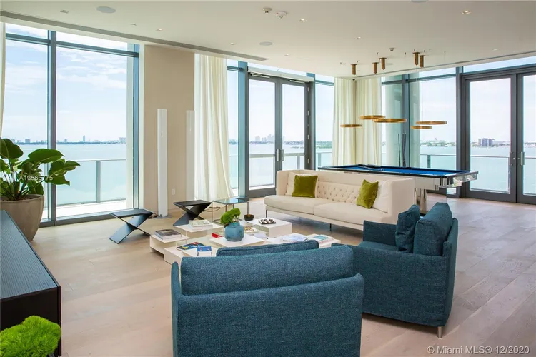 One Paraiso #403 image #26