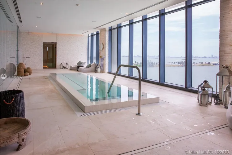 One Paraiso #403 image #30