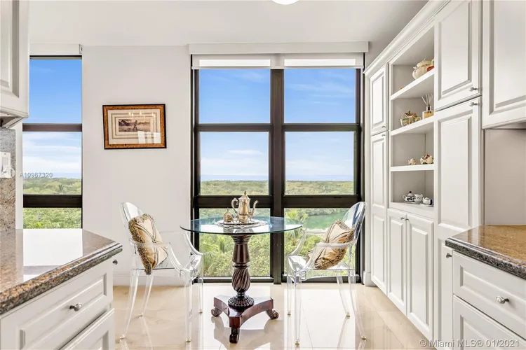 Towers of Key Biscayne #E607 image #16