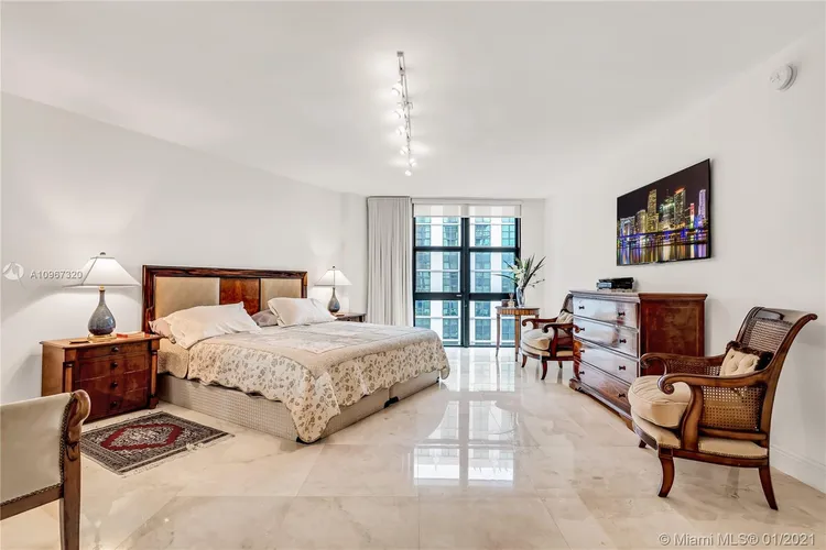 Towers of Key Biscayne #E607 image #22