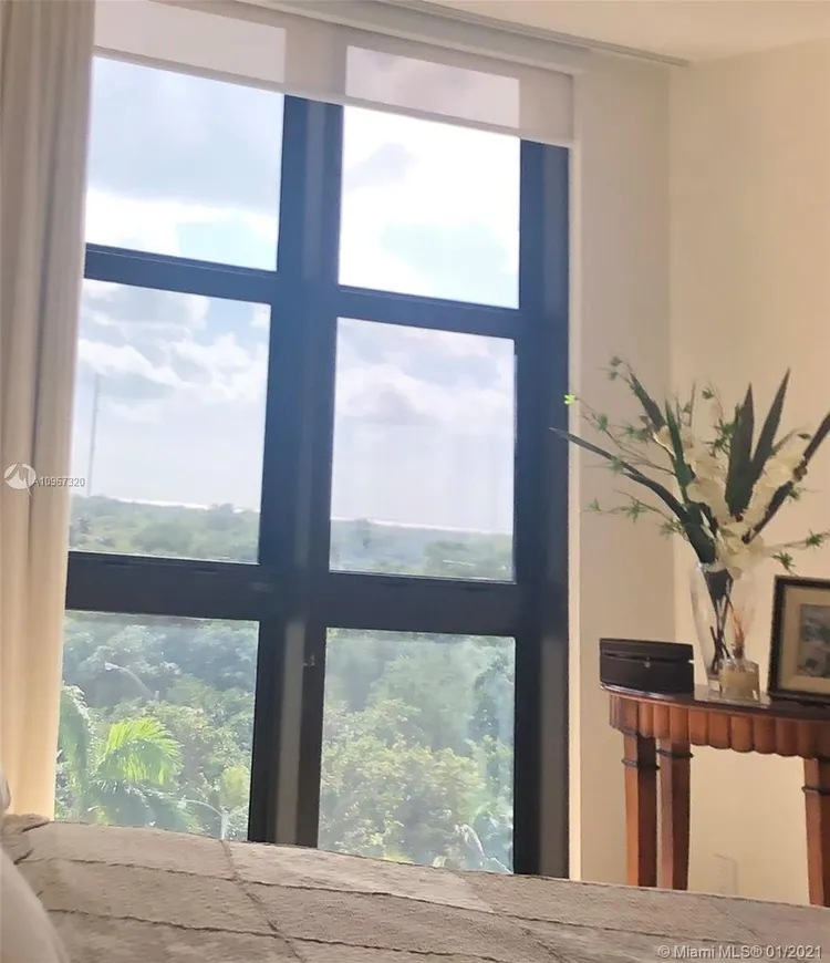 Towers of Key Biscayne #E607 image #26