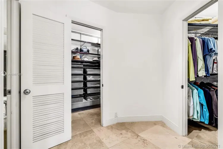 Towers of Key Biscayne #E607 image #27