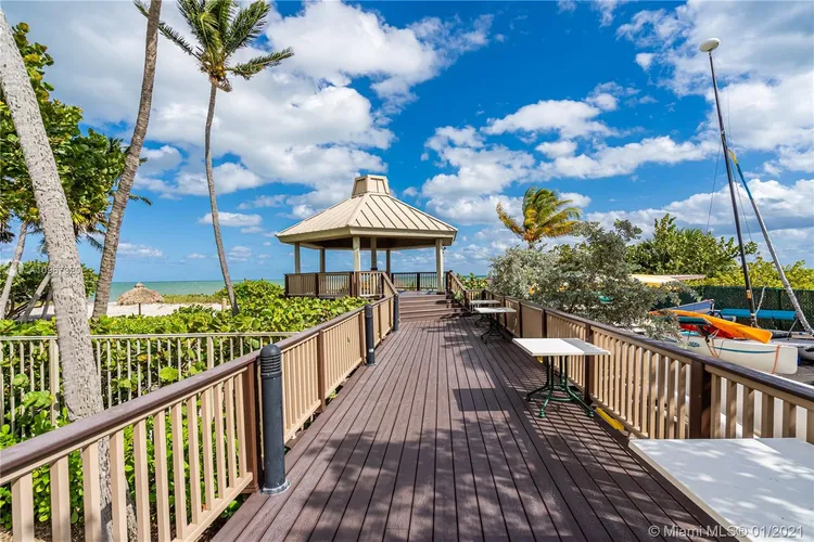 Towers of Key Biscayne #E607 image #42