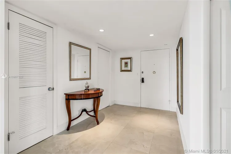 Towers of Key Biscayne #E607 image #6