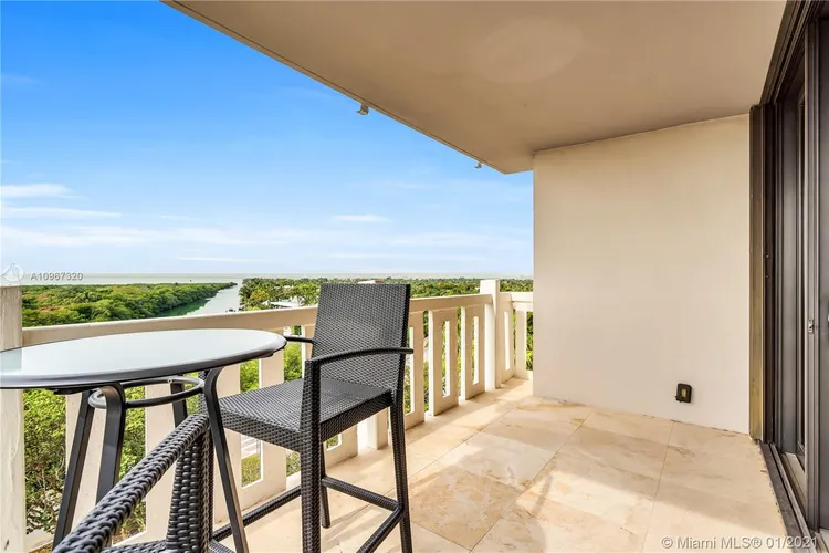 Towers of Key Biscayne #E607 image #9