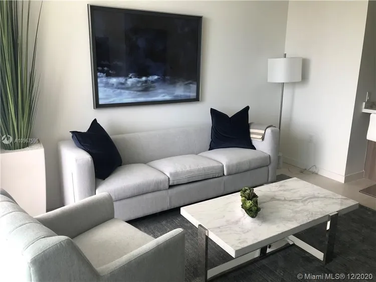 Tiffany House #1003 image #9