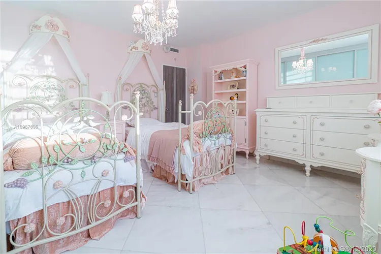 The Plaza of Bal Harbour #607 image #16