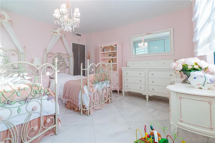 The Plaza of Bal Harbour #607 image #17