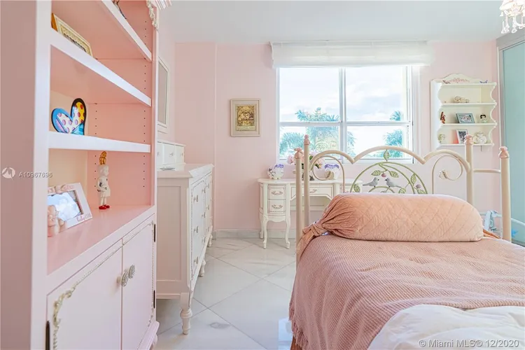 The Plaza of Bal Harbour #607 image #19