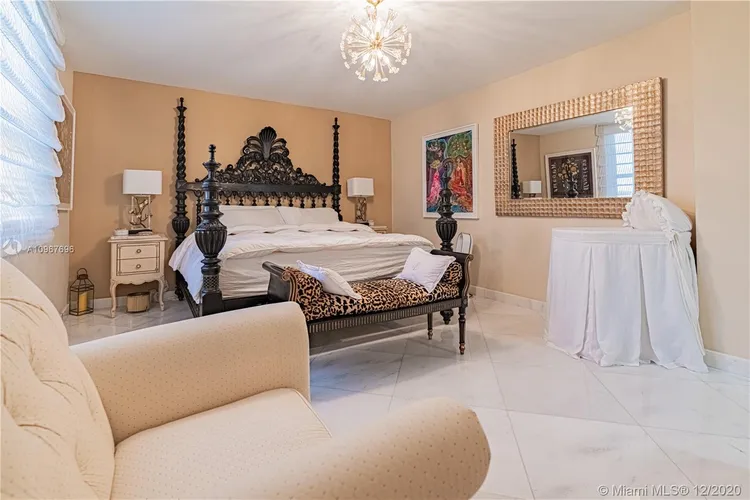 The Plaza of Bal Harbour #607 image #23