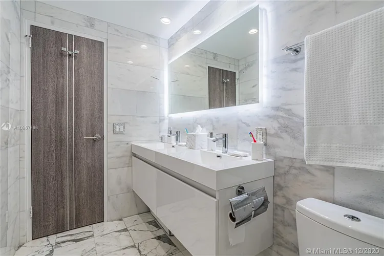 The Plaza of Bal Harbour #607 image #27