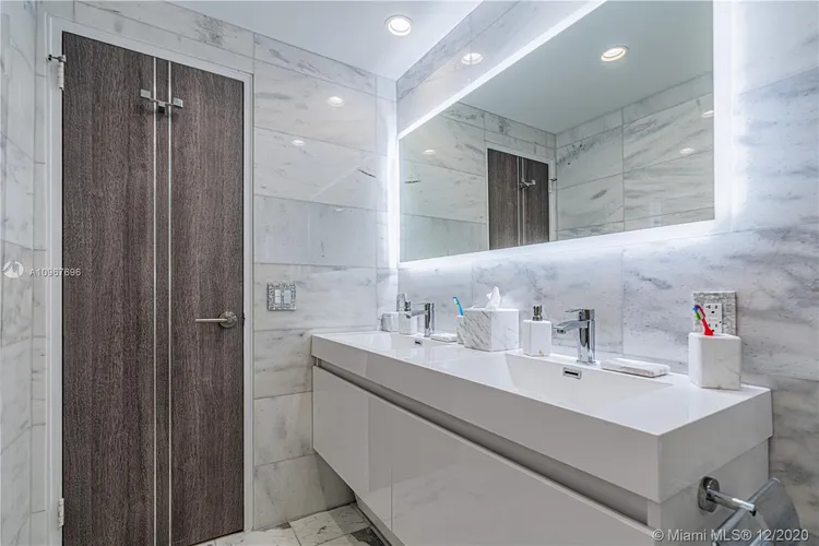 The Plaza of Bal Harbour #607 image #28