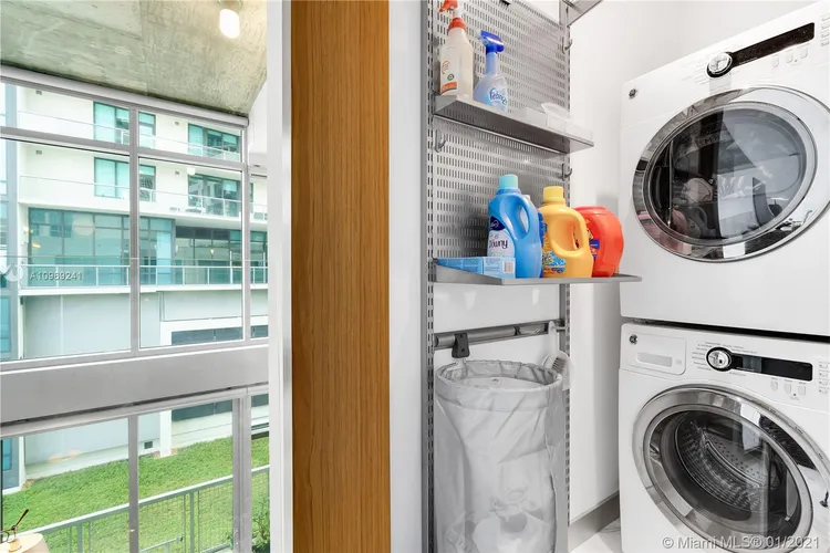 Midtown 4 #L04PH2 image #16