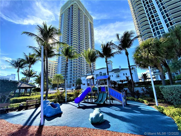 Green Diamond #1802 image #17