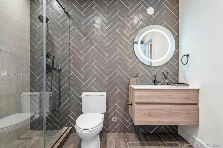 The Bank Lofts #R-602 image #15