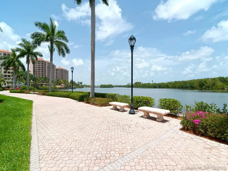 Padua Condo Deering Bay #251 image #11